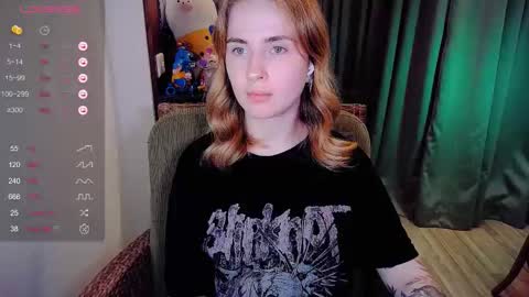 Snapshot of shyfoxxxy chatting on 28, 11, 2025 Effie online show from 28, 11, 2025