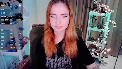 Snapshot of shyfoxxxy chatting on 27, 5, 2026 Effie online show from 27, 5, 2026