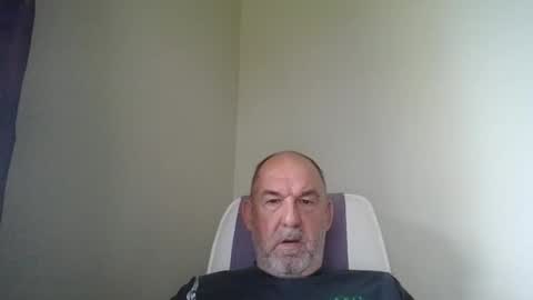 Snapshot of shyguytm chatting on 14, 2, 2025 shyguytm online show from 14, 2, 2025