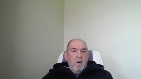 Snapshot of shyguytm chatting on 13, 9, 2025 shyguytm online show from 13, 9, 2025