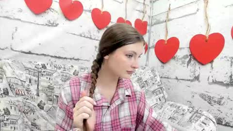shyly_lisa online show from 30, 9, 2025