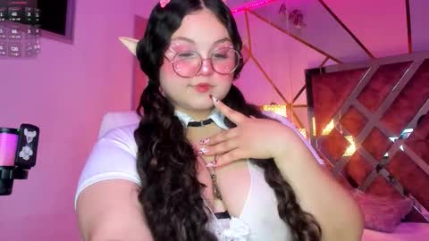 Snapshot of shylysweet chatting on 26, 2, 2026 Shyly online show from 26, 2, 2026