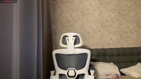 Amelia online show from 5, 3, 2025