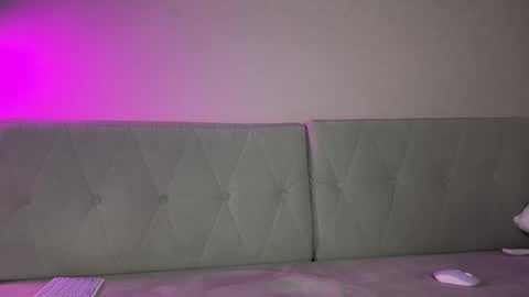 Amelia online show from 5, 3, 2026