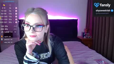 Snapshot of shysweetrish chatting on 8, 3, 2025 shysweetrish online show from 8, 3, 2025