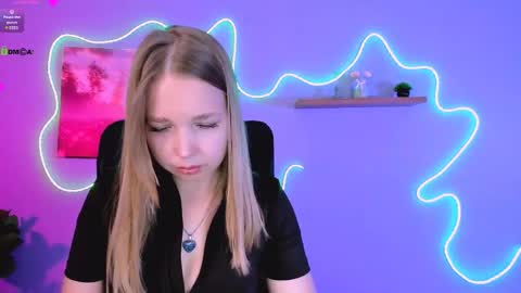 sia_moon1 online show from 22, 5, 2026