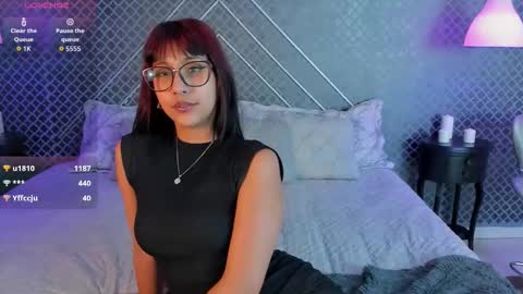 Snapshot of sia_roose chatting on 28, 10, 2025 Sia online show from 28, 10, 2025