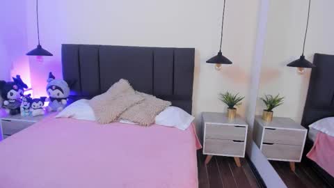 Snapshot of sialilith chatting on 10, 11, 2025 Lilith online show from 10, 11, 2025