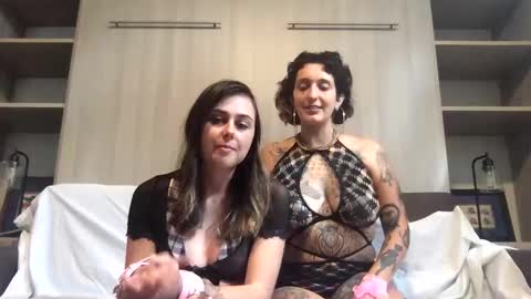 Snapshot of siaseedstarrr chatting on 5, 12, 2024 Sia Seedstar online show from 5, 12, 2024