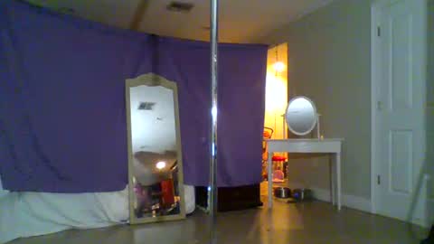 Snapshot of sicilianbeautyandthebeast chatting on 15, 7, 2026 Booty theBEAST online show from 15, 7, 2026