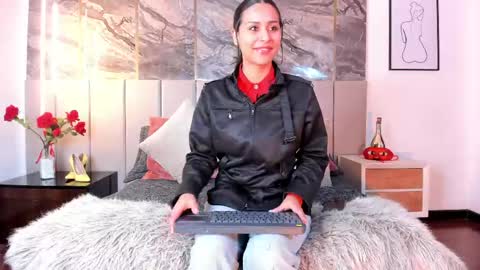 Sienna Blake online show from 23, 4, 2026