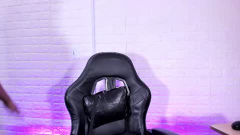Snapshot of sienna_lux01 chatting on 16, 7, 2026 sienna_lux01 online show from 16, 7, 2026