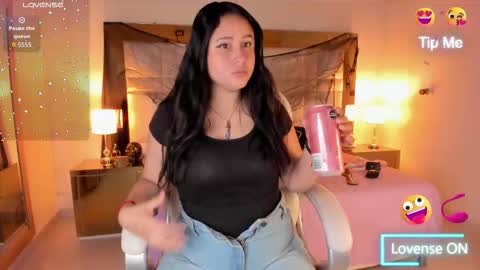 Sienna  online show from 30, 10, 2025