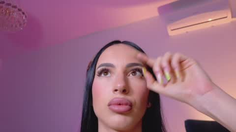 Sienna online show from 16, 4, 2026