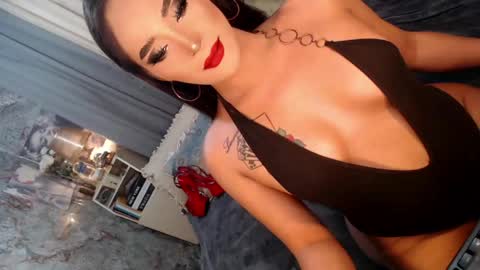 Snapshot of sierrafina_mcbride chatting on 11, 5, 2026 Sierrafina online show from 11, 5, 2026