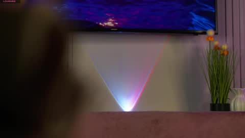 Eva  online show from 12, 4, 2026