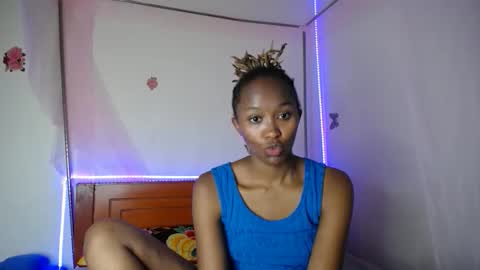 Snapshot of silent_lovie chatting on 28, 4, 2026 silent_lovie online show from 28, 4, 2026