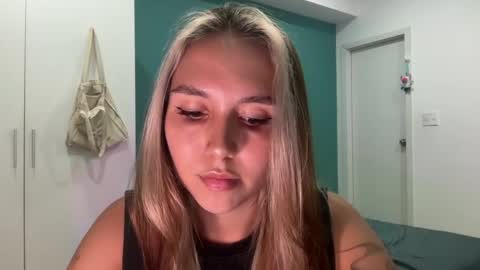 You fav Miss Si online show from 27, 3, 2026