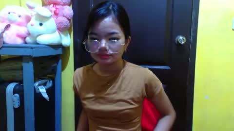 silkykitten_ online show from 21, 11, 2025