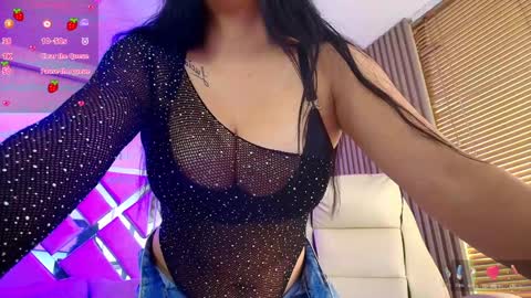 SIlvana  online show from 17, 12, 2024