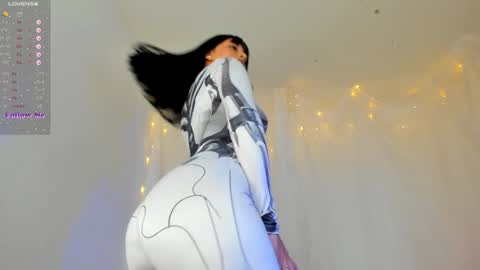 Silvanna online show from 9, 1, 2025