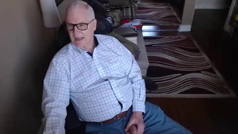 Snapshot of silverfoxmps chatting on 3, 12, 2024 silverfox online show from 3, 12, 2024