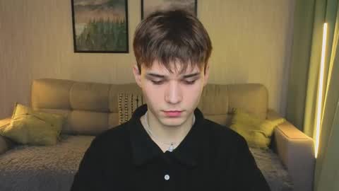 Snapshot of simonboy592 chatting on 7, 4, 2026 Alex online show from 7, 4, 2026