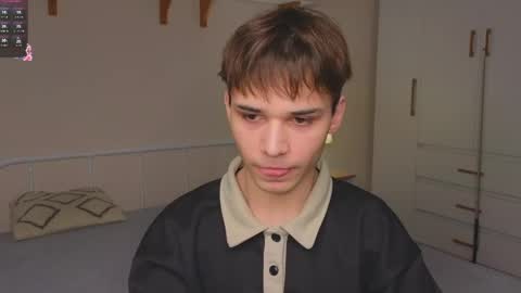 Snapshot of simonboy592 chatting on 11, 4, 2026 Alex online show from 11, 4, 2026