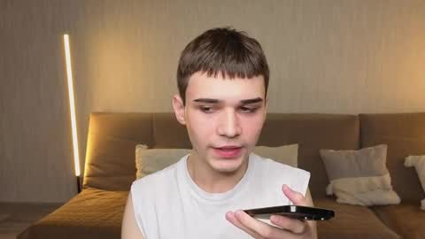 Snapshot of simonboy592 chatting on 12, 5, 2026 Alex online show from 12, 5, 2026