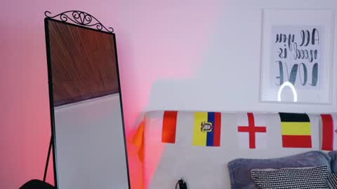 simone_feral online show from 11, 7, 2026