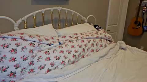 simonesighren online show from 12, 4, 2026