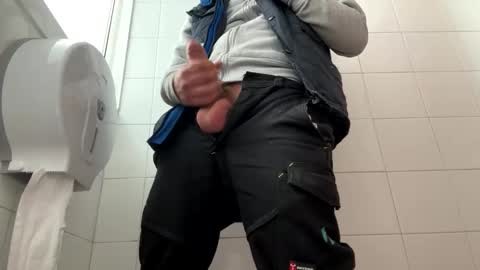 Snapshot of simoninside25 chatting on 9, 2, 2026 simoninside25 online show from 9, 2, 2026