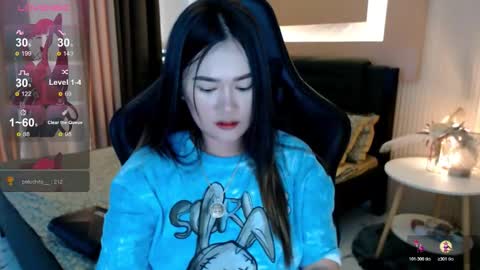 Adrianna Fowler online show from 5, 11, 2025