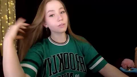 Sindi online show from 3, 12, 2025