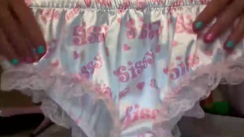 Snapshot of sindysissy chatting on 28, 5, 2026 Sindy SissyEnglish Spanish online show from 28, 5, 2026