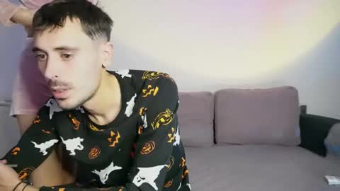 Two4Fun online show from 5, 10, 2025