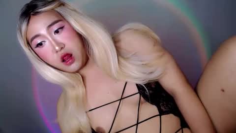 Snapshot of sinfulsiren28x chatting on 7, 3, 2026 ANDREA online show from 7, 3, 2026