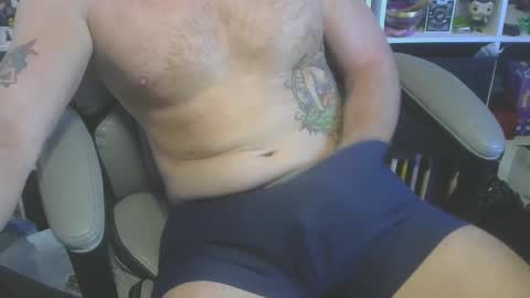 Snapshot of sinocular_media chatting on 24, 9, 2025 Tastis Toybox online show from 24, 9, 2025