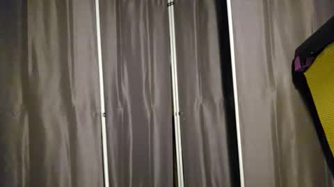 Snapshot of sinseason chatting on 6, 3, 2025 Sinseason online show from 6, 3, 2025