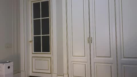 Ellie online show from 12, 4, 2026