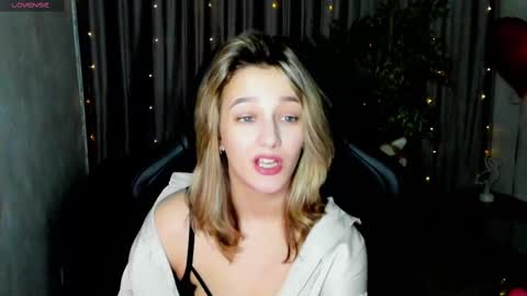 Sinty Noria online show from 19, 2, 2025