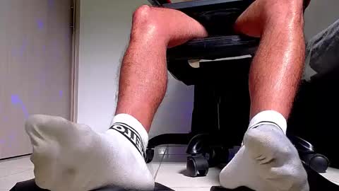 only foot                         worshipers here online show from 12, 10, 2025