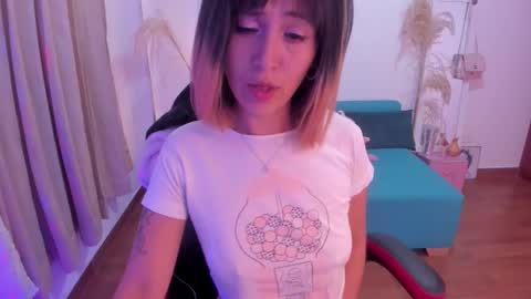 Snapshot of sirax66 chatting on 21, 10, 2025 sirax66 online show from 21, 10, 2025