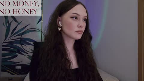 Snapshot of sirenaswhisper chatting on 13, 6, 2026 Goddess Sirena online show from 13, 6, 2026