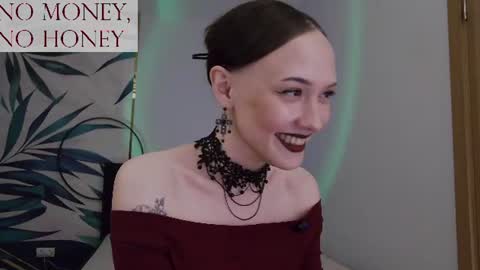Snapshot of sirenaswhisper chatting on 2, 7, 2026 Goddess Sirena online show from 2, 7, 2026
