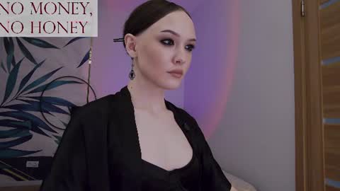 Snapshot of sirenaswhisper chatting on 7, 7, 2026 Goddess Sirena online show from 7, 7, 2026