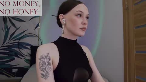 Snapshot of sirenaswhisper chatting on 14, 7, 2026 Goddess Sirena online show from 14, 7, 2026