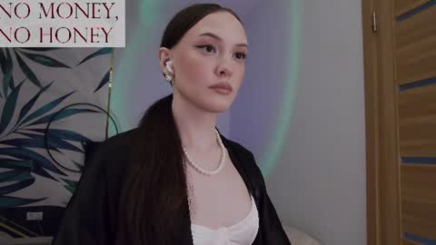 Snapshot of sirenaswhisper chatting on 27, 7, 2026 Goddess Sirena online show from 27, 7, 2026