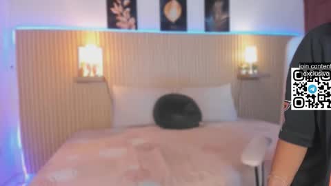 Snapshot of sirenita_xoxo chatting on 12, 10, 2025 Sirenita online show from 12, 10, 2025