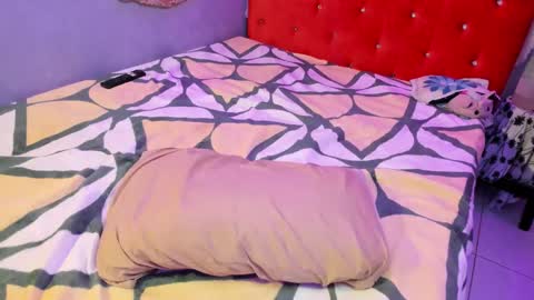 Snapshot of sirius_angels chatting on 24, 12, 2024 Sirius angels online show from 24, 12, 2024